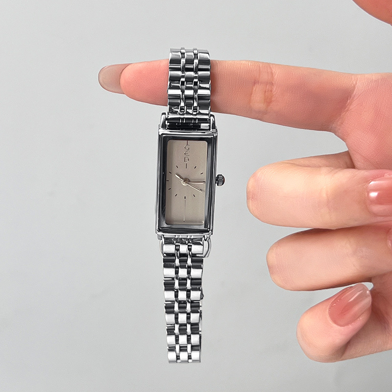 GEDI Vintage Luxury Rectangula - مراجعة Luxury Watch Square وسعره