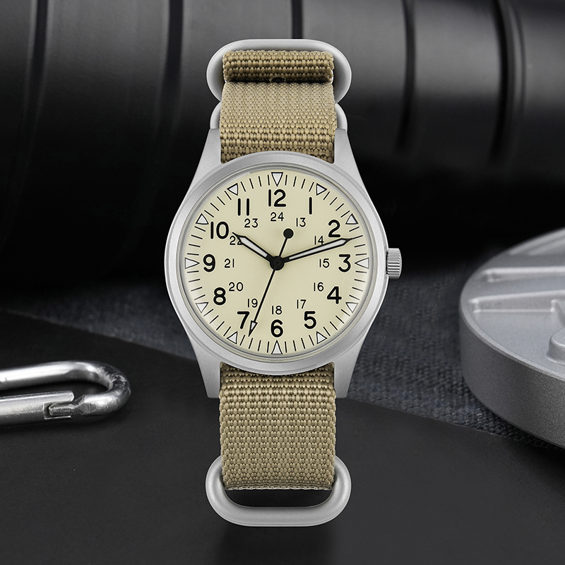Militado ML07 Quartz Watch VH3 - مراجعة Field Watch Military وسعره