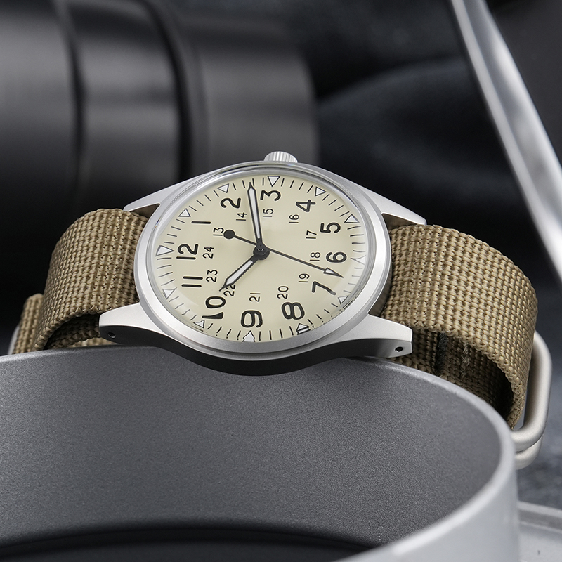 Militado ML07 Quartz Watch VH3 - مراجعة Field Watch Military وسعره
