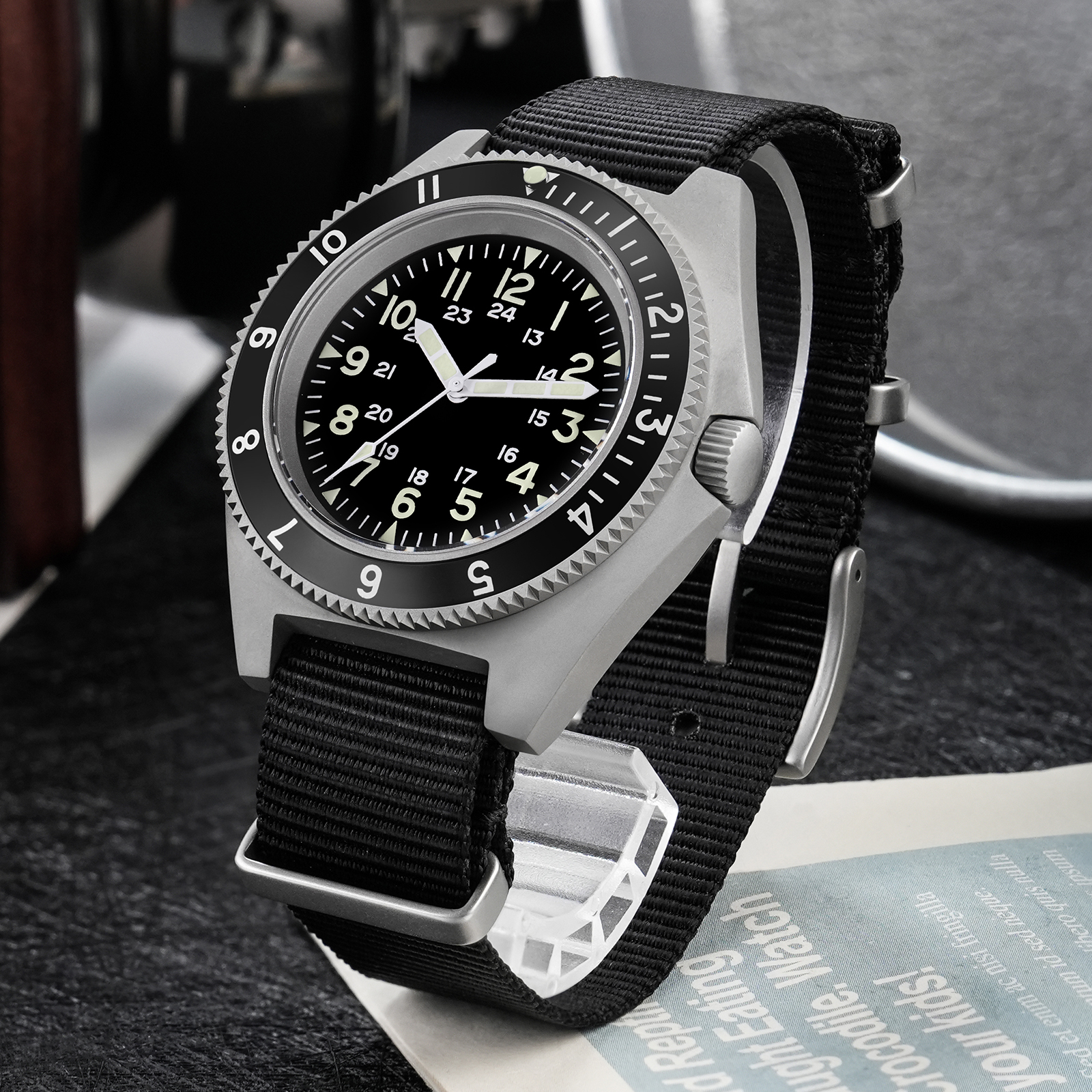 Watchdives WD1972 Men Watch VH - مراجعة Field Watch Military وسعره