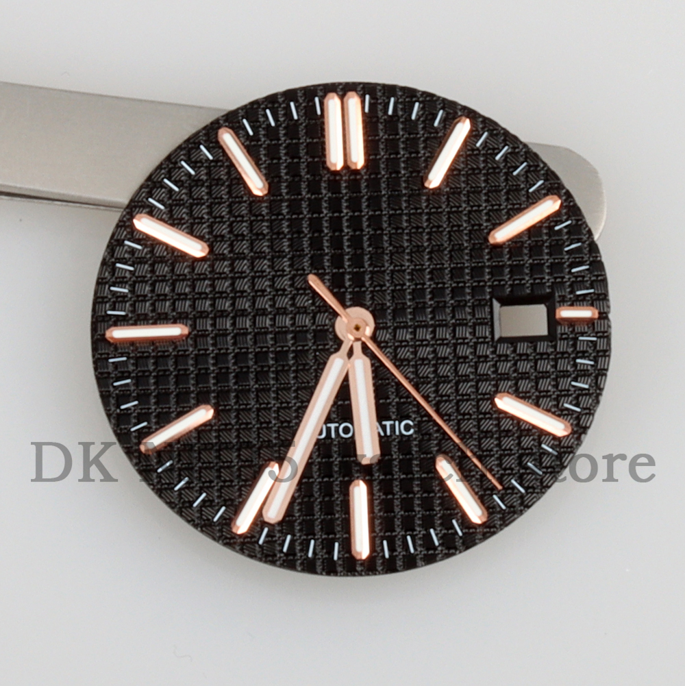 31.8mm NH35 Dial Hands Black B - مراجعة Luxury Watch With Green Dial وسعره